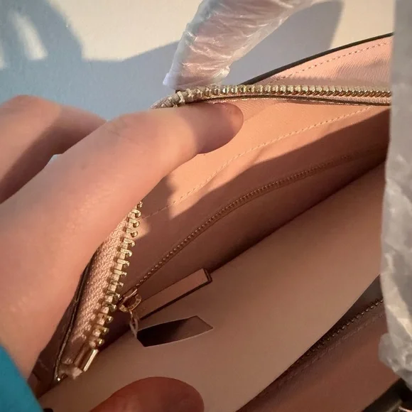 NWT Tory Burch Emerson Saffiano Leather Small Tote in Pink Quartz - Picture 13 of 16